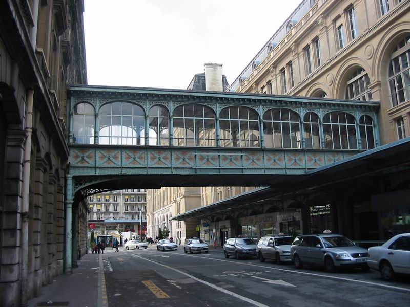 Passerelle de la Gare St Lazare au 14 Dcembre 2003