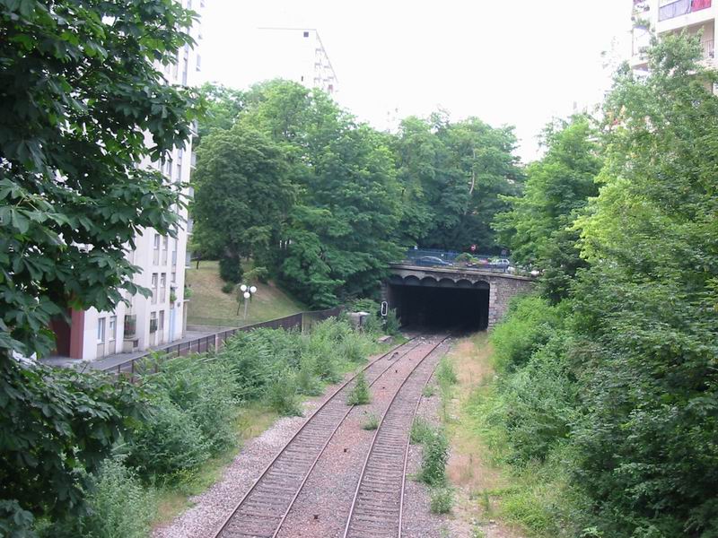 Tunnel depuis Mnilmontant vers les Buttes Chaumont au 21 Juin 2003