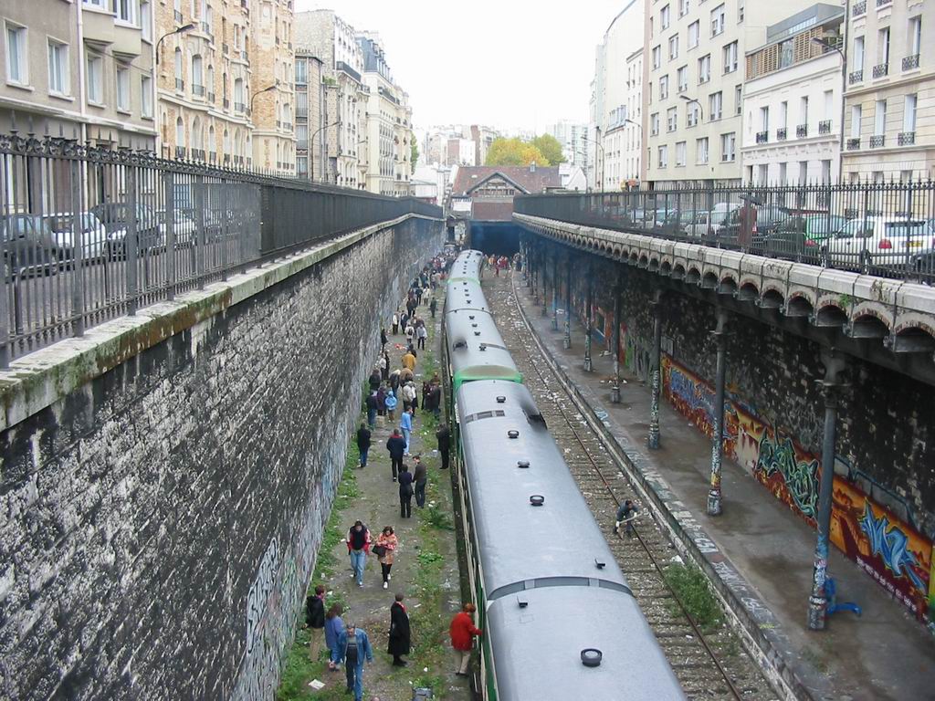 Vue du BV de Avenue de St Ouen au 09 Novembre 2003